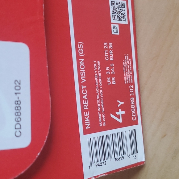 Nike React Vision [GS] - Picture 4 of 9